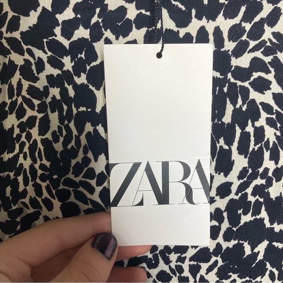 Zara puffed sleeves blouse lightweight new with tags size medium - Picture 5 of 5